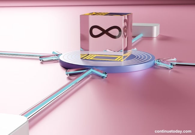 Box holding DevOps symbol with arrows from different areas