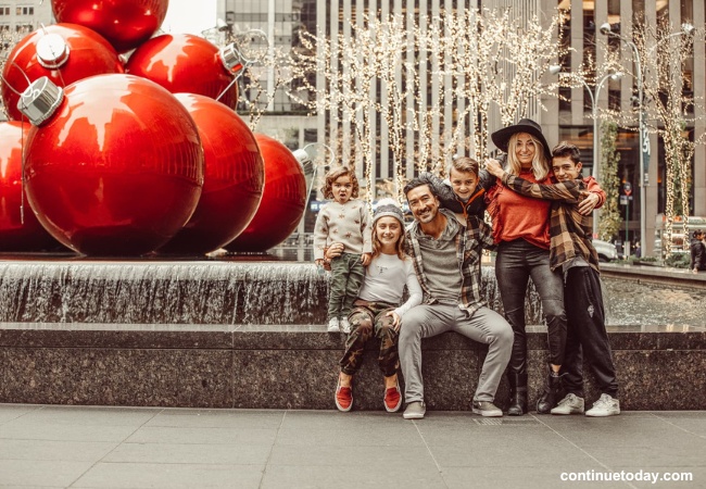 Visit New York City for the Holiday Season