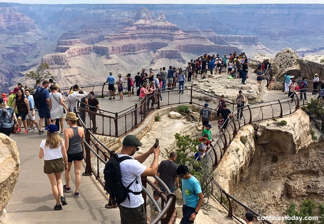 A crowed of visitors at Grand Canyon
